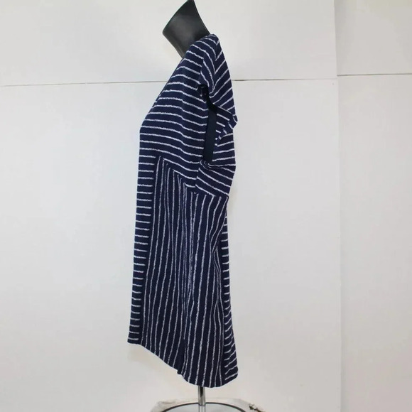 VINCE CAMUTO - Picture 5 of 6